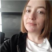 Türkisch-Muttersprachlerin Tutor mit fließenden Deutschkenntnissen bietet Türkischunterricht für  Lernende an